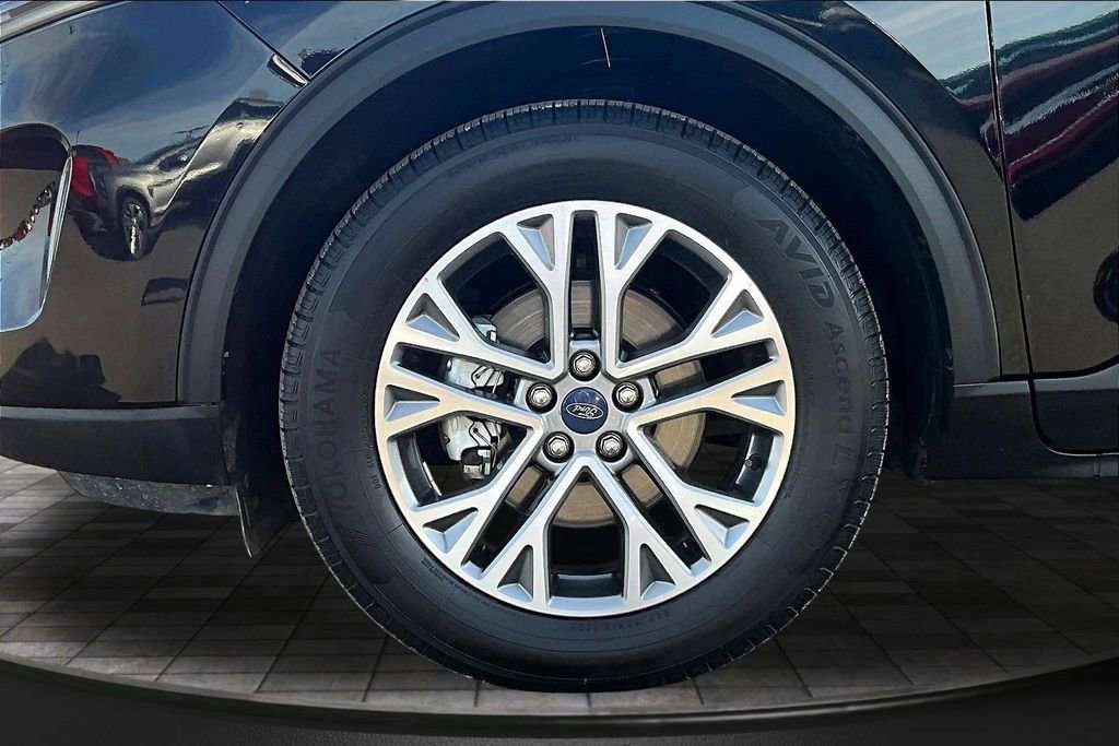 Used 2022 Ford Escape SEL AWD/4WD image 9