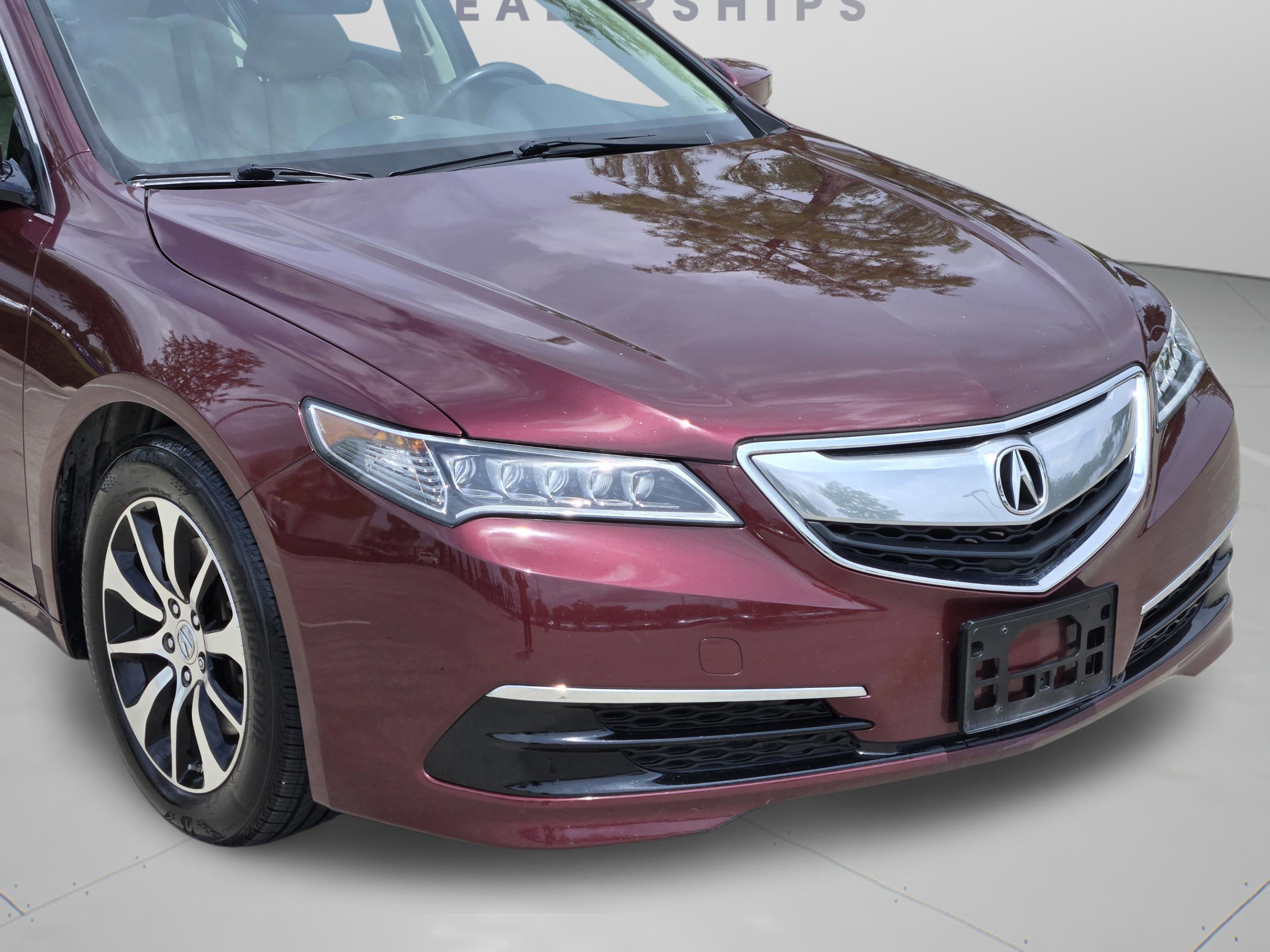 Used 2015 Acura TLX w/ Technology Package FWD image 33