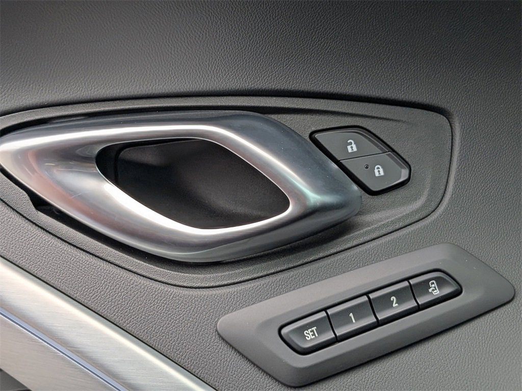 Used 2023 Chevrolet Camaro ZL1 image 25