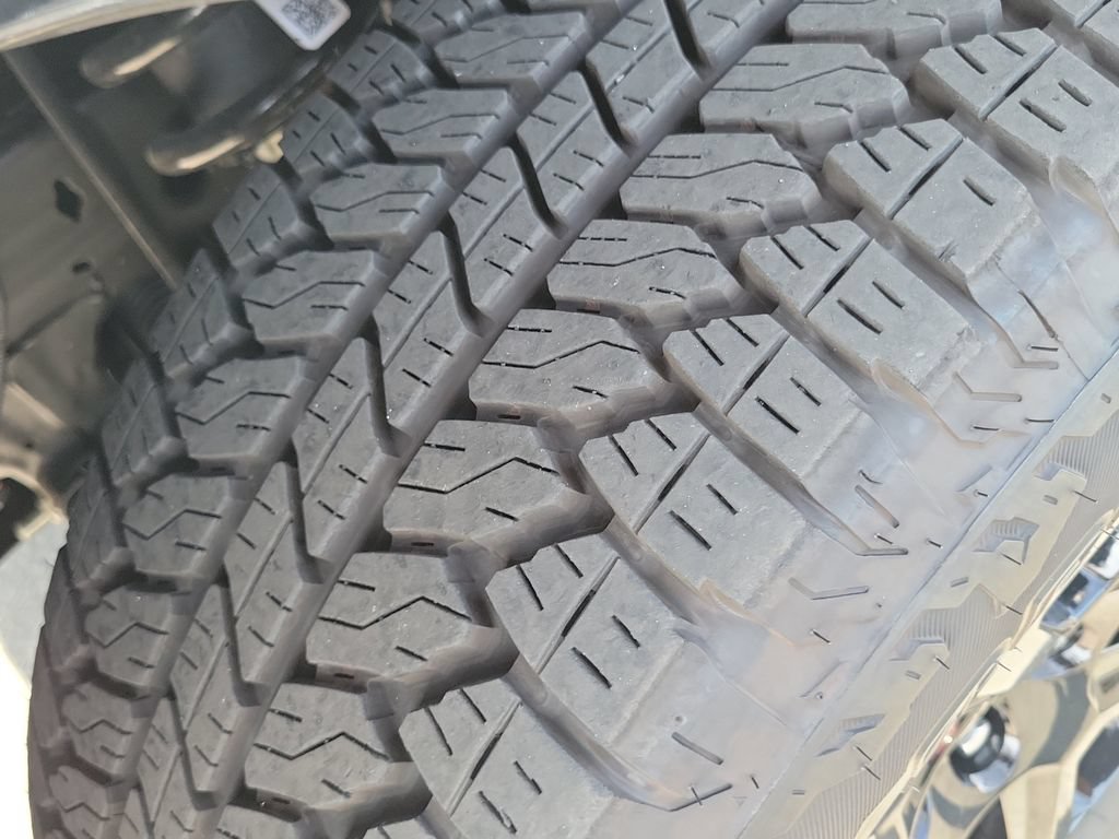Used 2026 Chevrolet Silverado 1500 LT Trail Boss w/ LT Trail Boss Premium Package AWD/4WD image 33