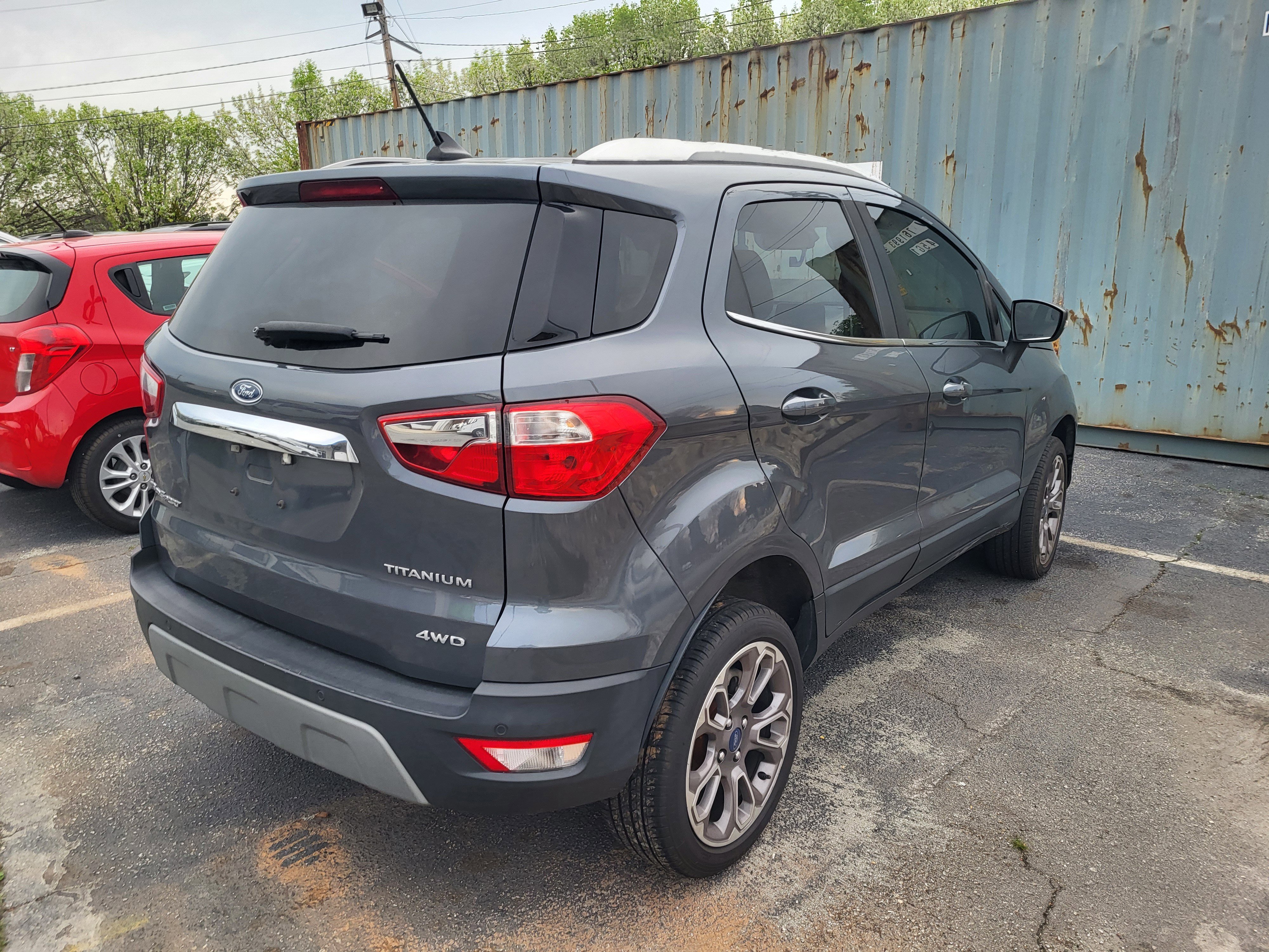 Used 2020 Ford EcoSport Titanium image 4