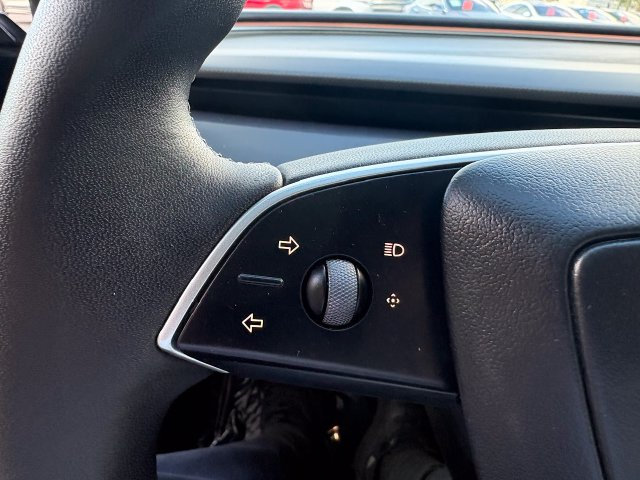 Used 2025 Tesla Model 3 Performance AWD/4WD image 21