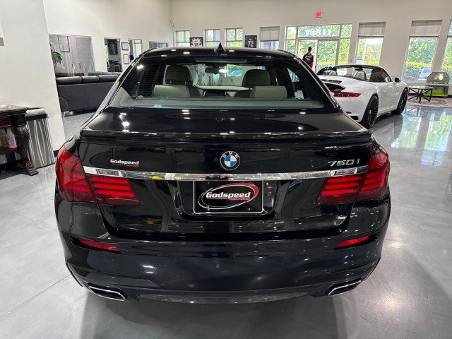 Used 2014 BMW 750i RWD image 5