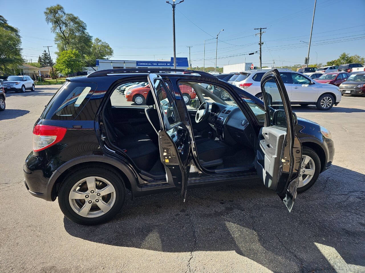 Used 2011 Suzuki SX4 Premium image 29