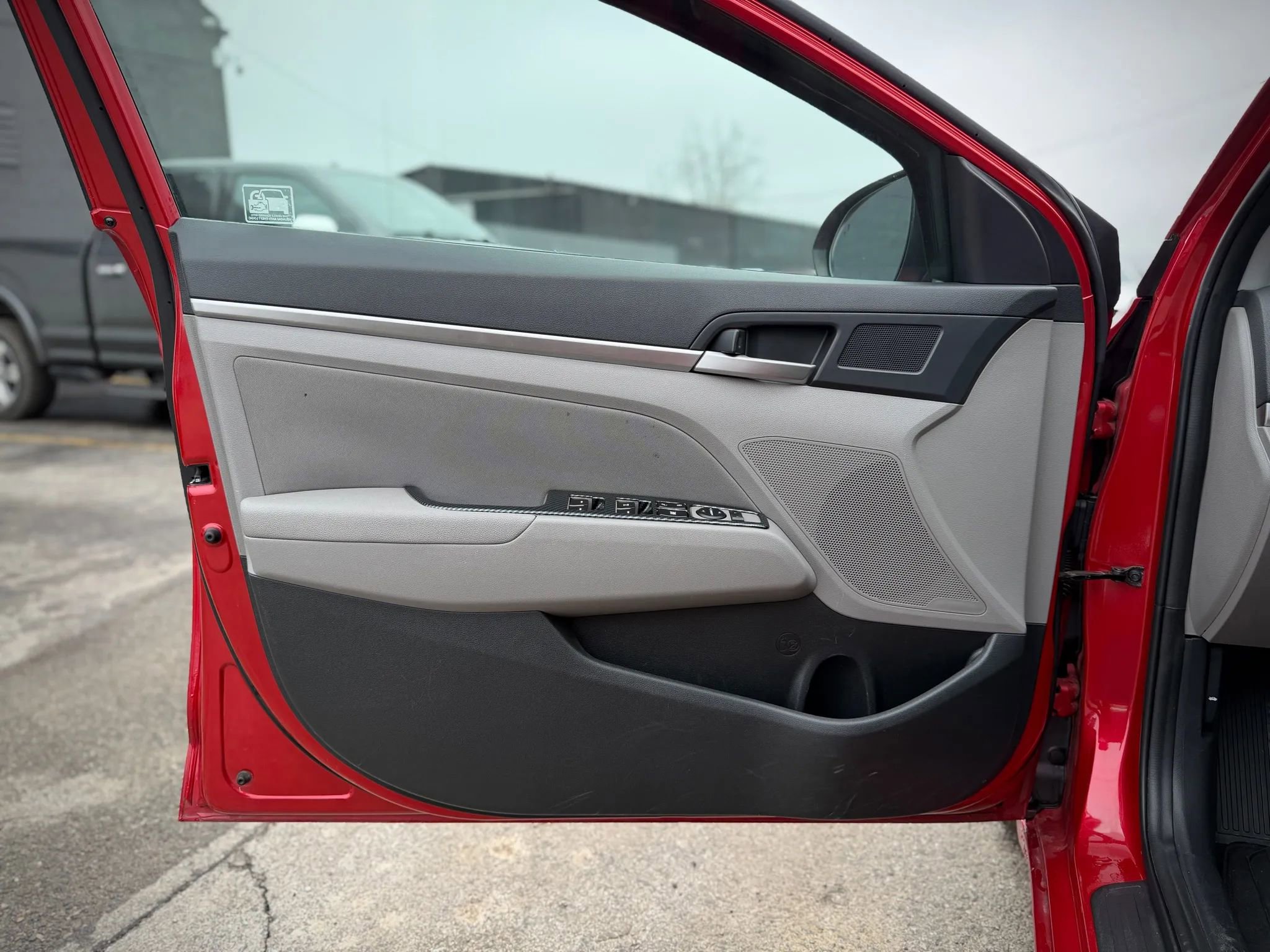 Used 2020 Hyundai Elantra SEL FWD image 8