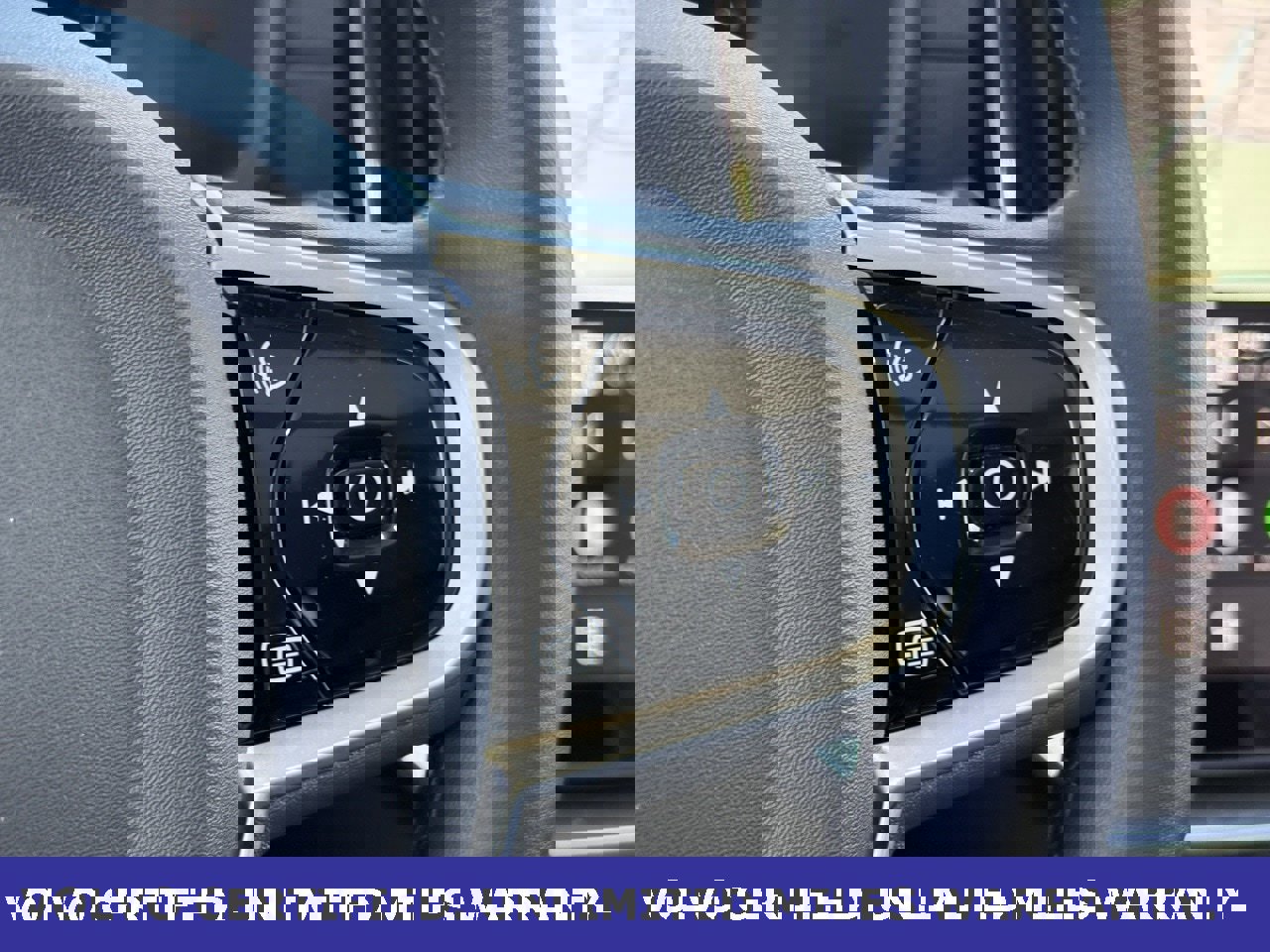 Certified 2025 Volvo XC90 B6 Plus image 19