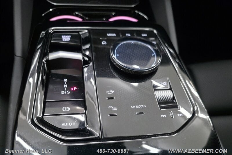 Used 2026 BMW 530i w/ M Sport Package RWD image 40