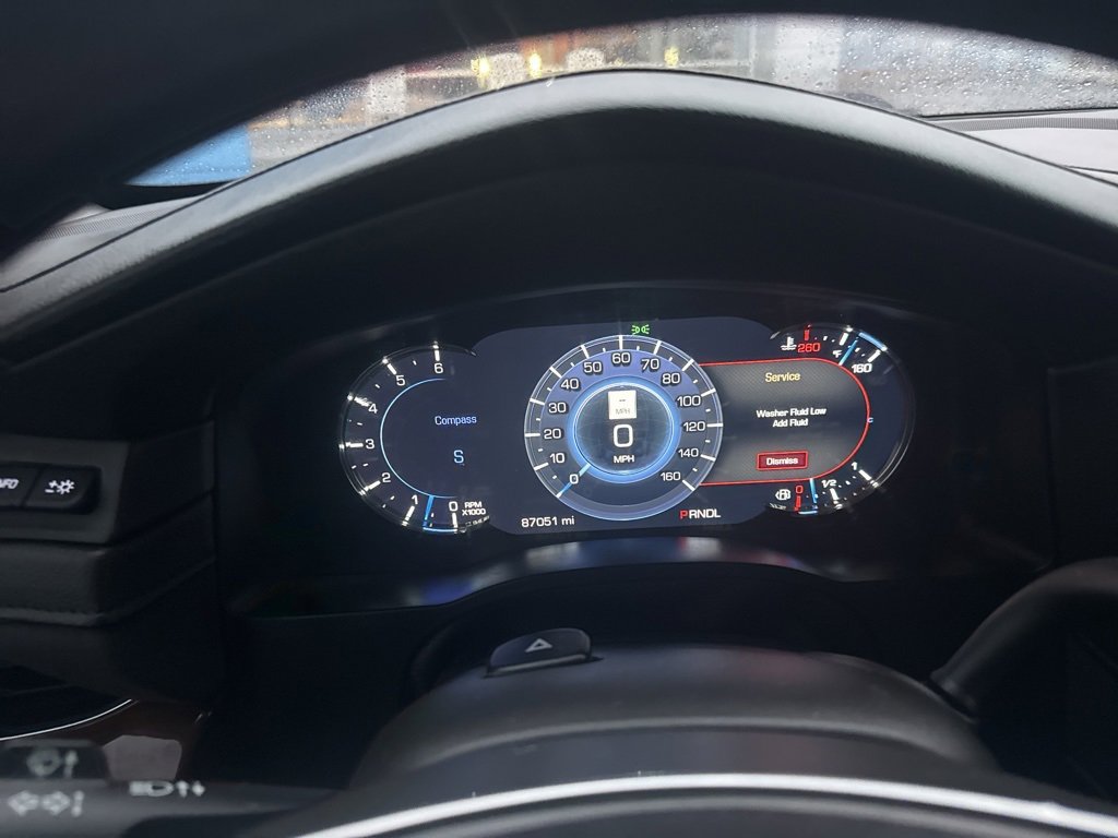 Used 2018 Cadillac Escalade Luxury image 10