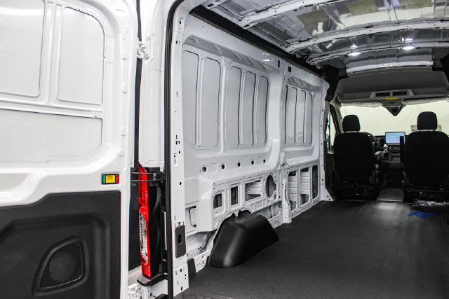 New 2027 Ford Transit 250 148 Medium Roof RWD image 8