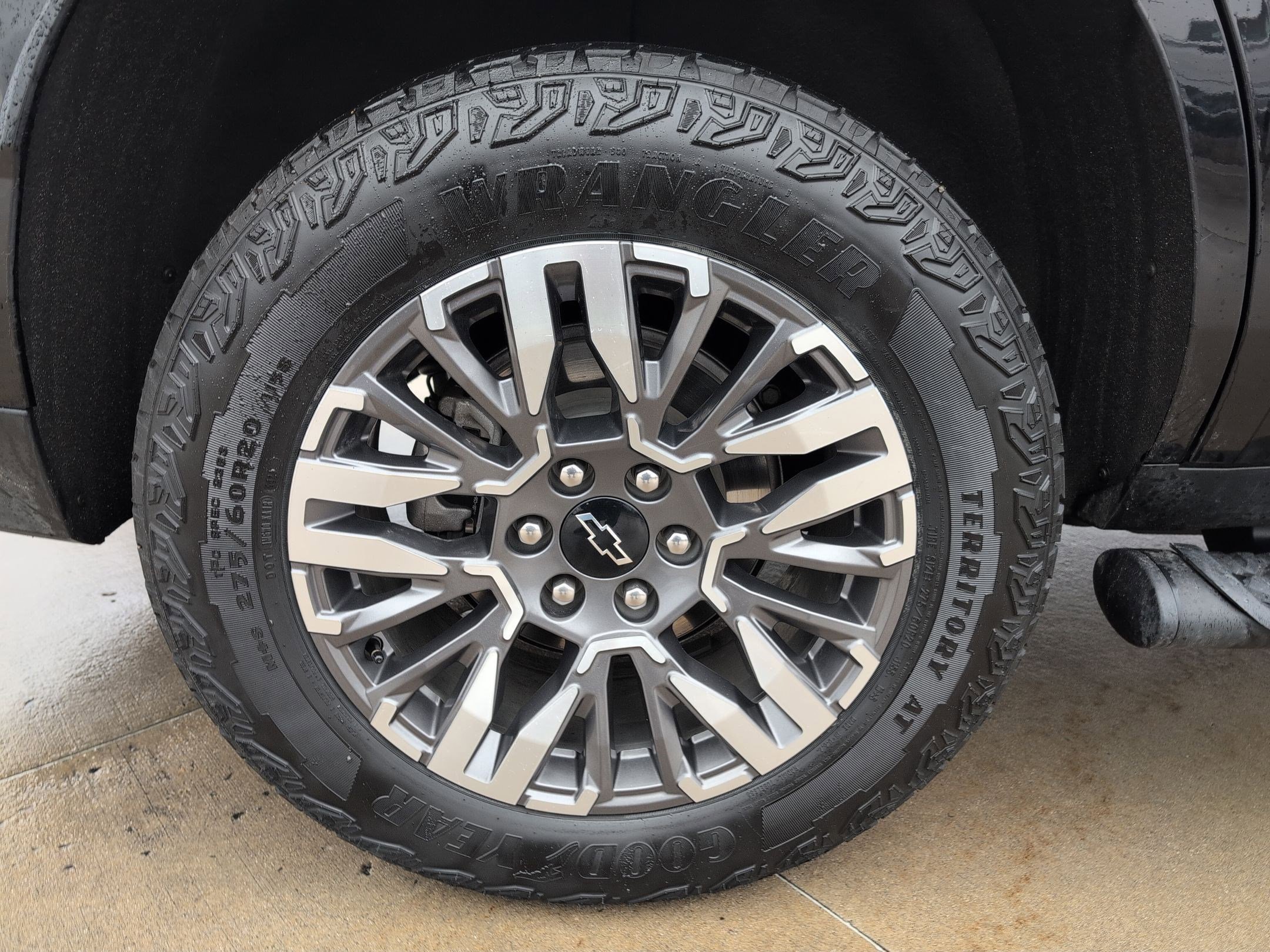 Certified 2025 Chevrolet Tahoe Z71 image 12