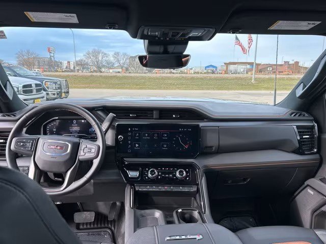 Used 2025 GMC Sierra 2500 AT4 w/ AT4 Premium Plus Package image 14