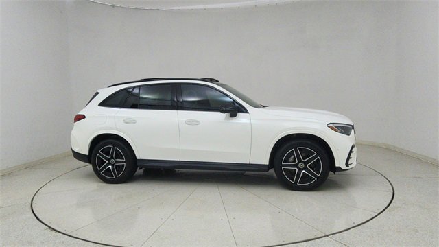 Used 2024 Mercedes-Benz GLC 300 4MATIC w/ AMG Line image 64
