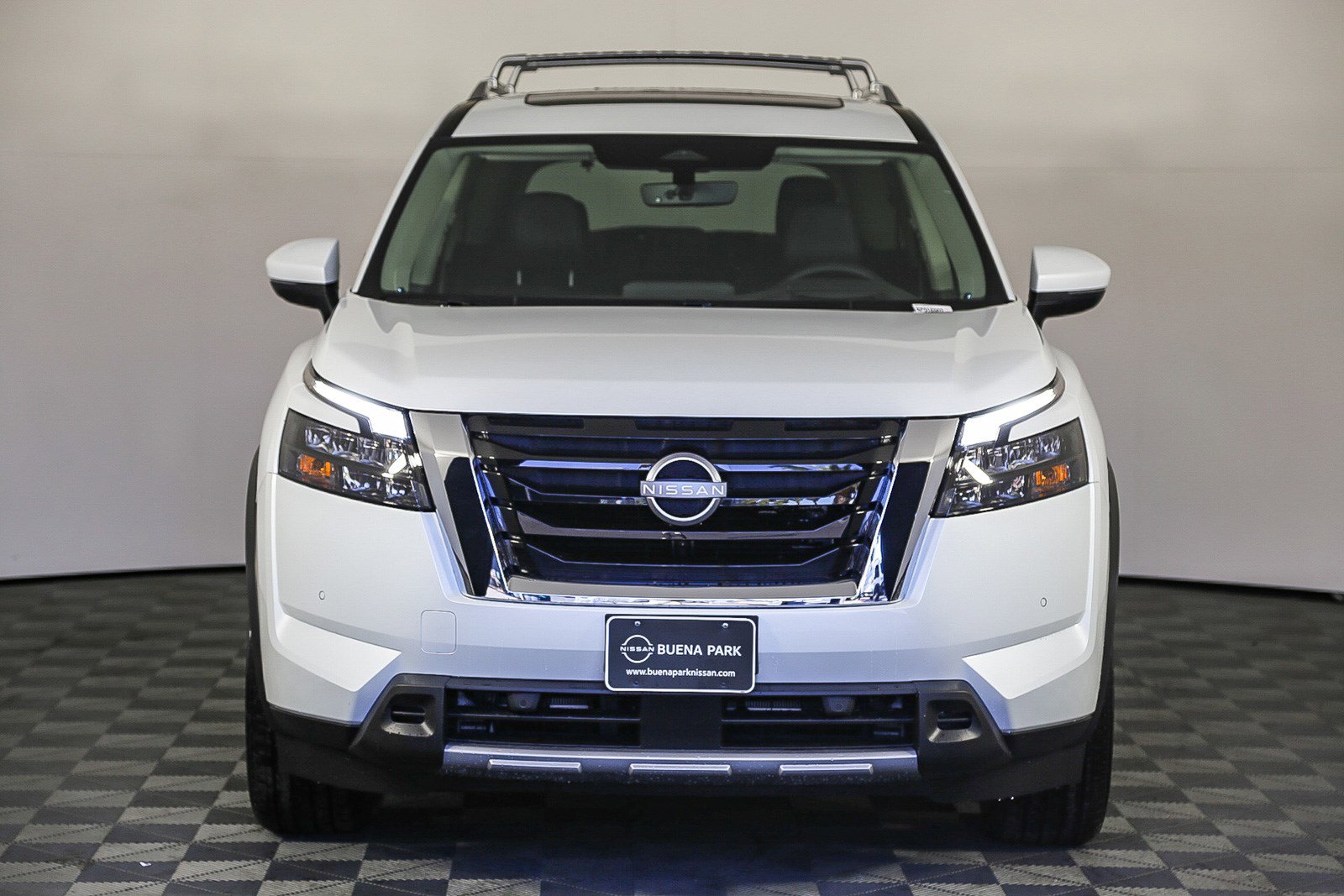New 2025 Nissan Pathfinder Platinum w/ Cargo Package image 8