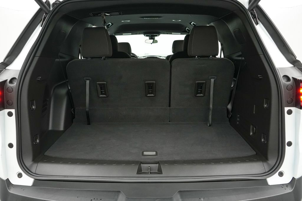 Used 2023 Chevrolet Traverse LT FWD image 20