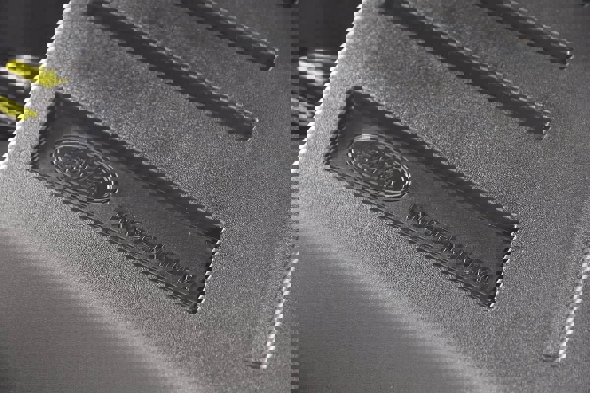 Used 2022 Land Rover Defender 110 SE image 21