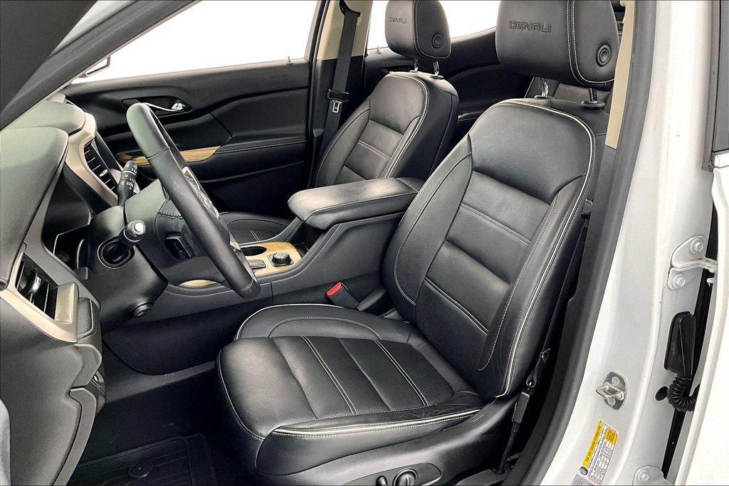 Used 2017 GMC Acadia Denali w/ Technology Package AWD/4WD image 31