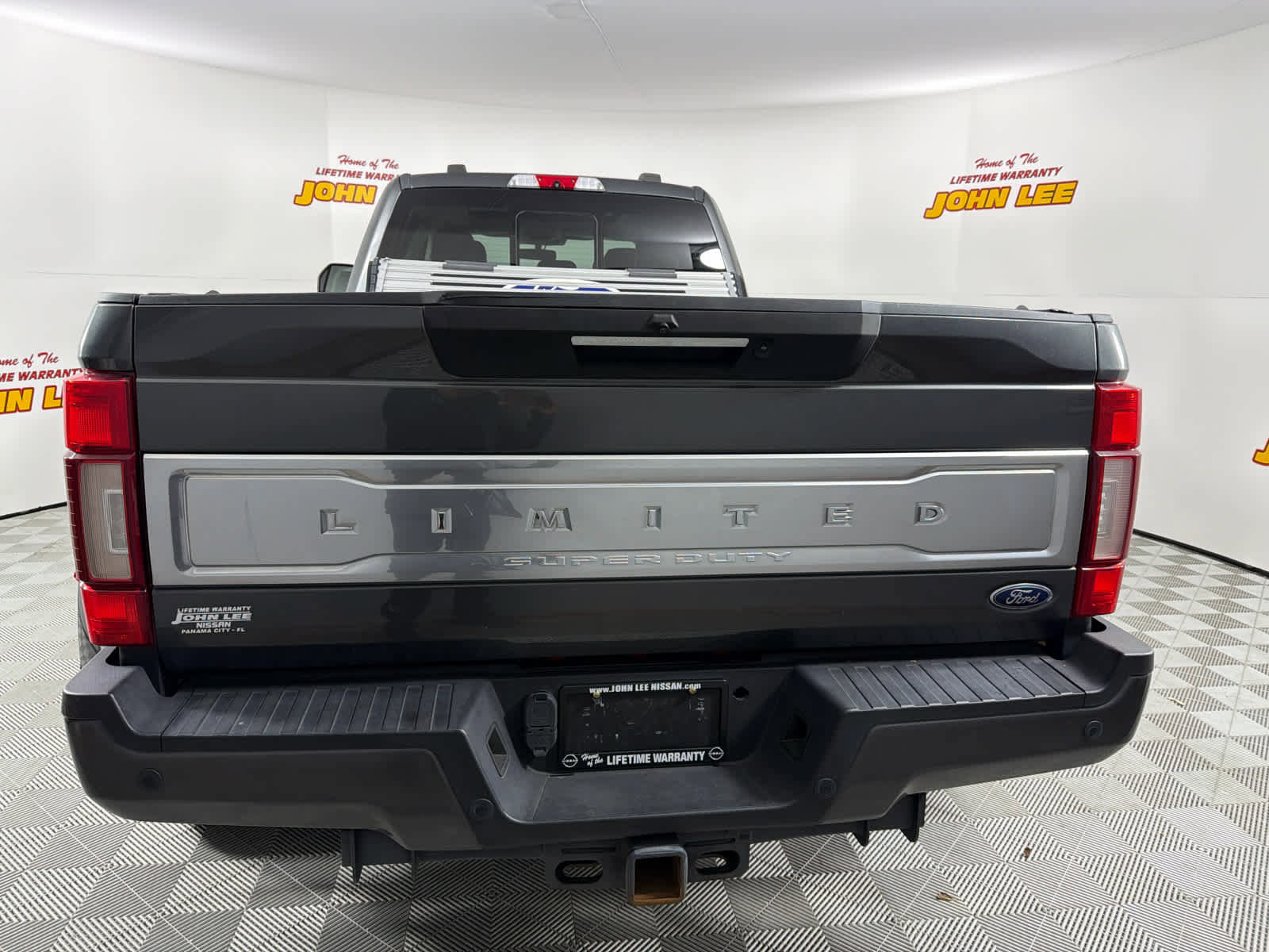 Used 2020 Ford F450 Limited w/ FX4 Off-Road Package image 4