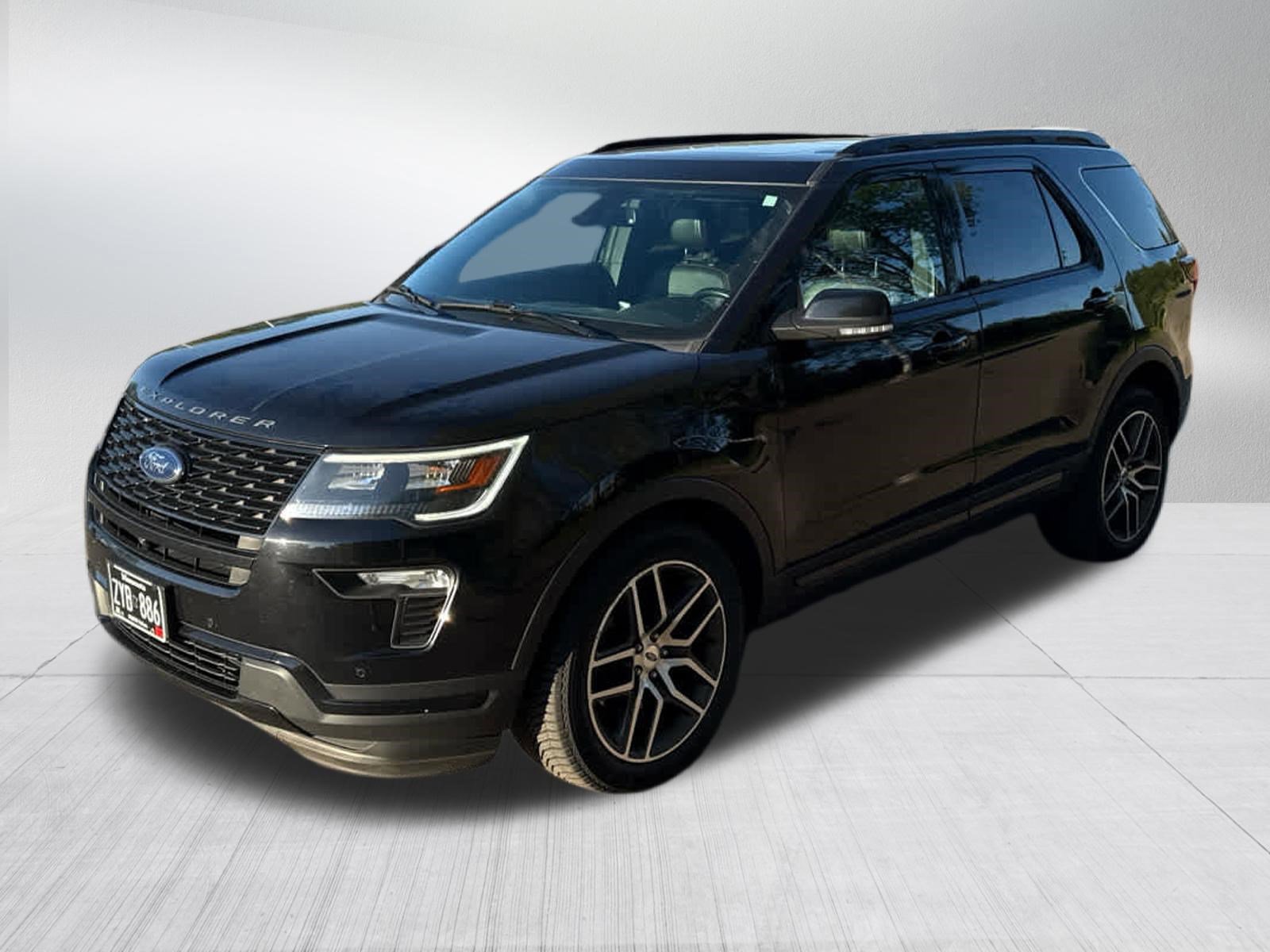 Used 2018 Ford Explorer Sport w/ Equipment Group 401A AWD/4WD image 3