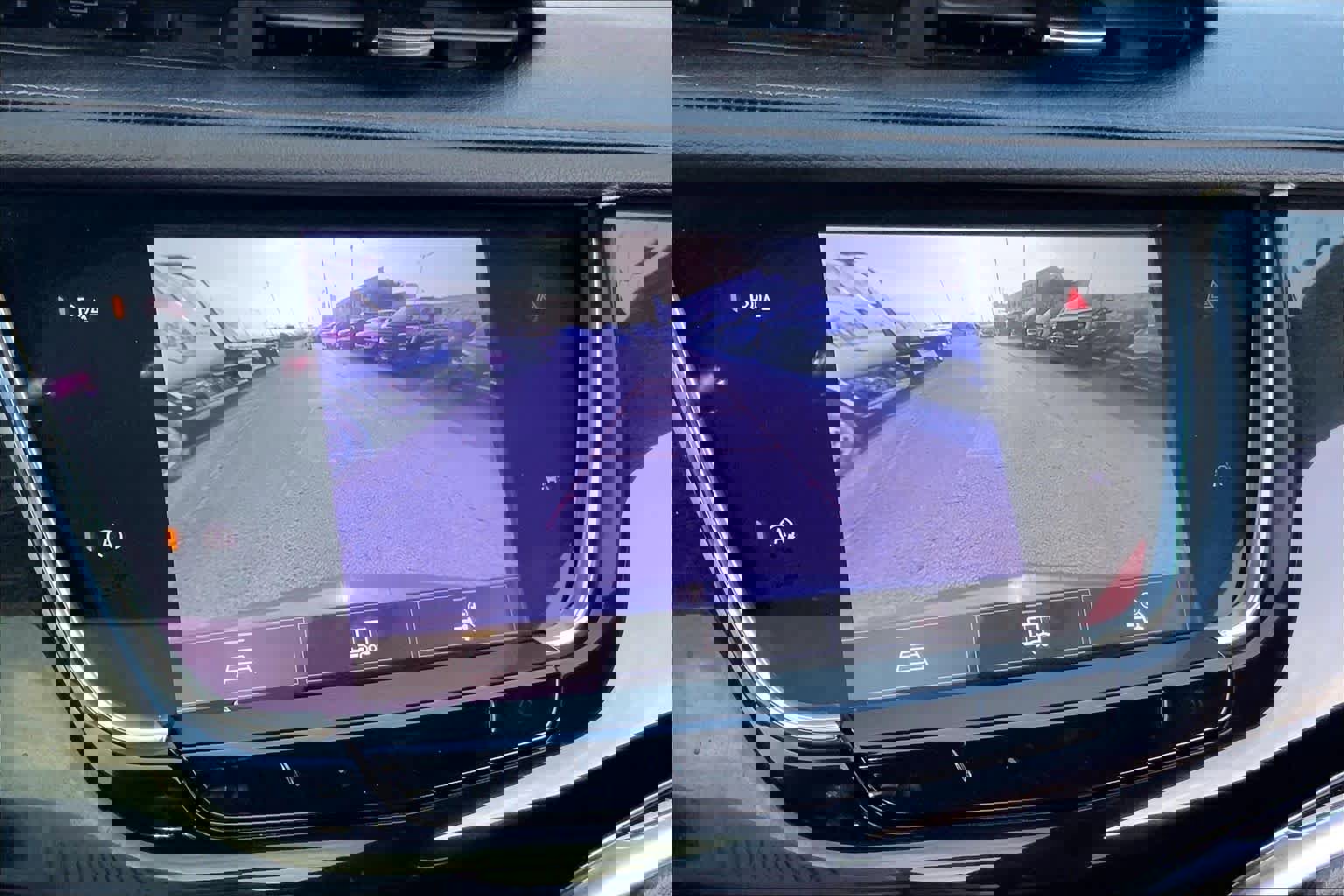 Used 2023 Cadillac XT6 Premium Luxury image 24