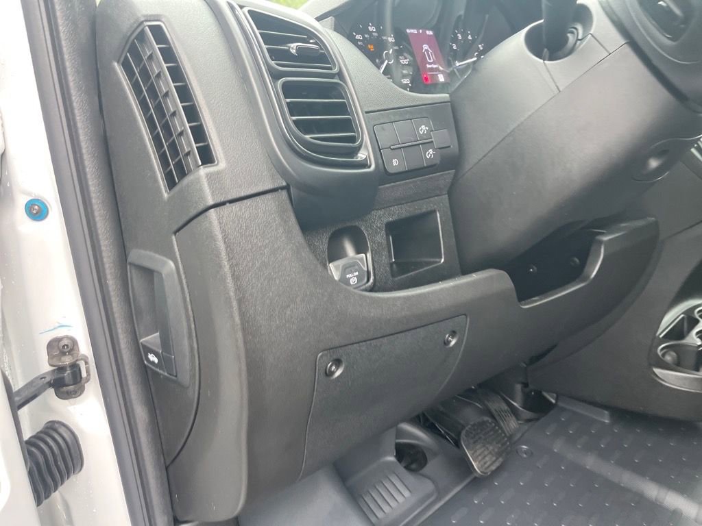Used 2025 RAM ProMaster 2500 w/ Convenience Group image 26