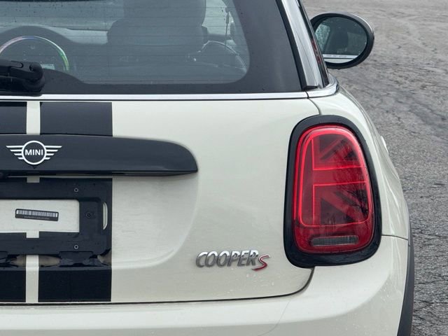 Used 2019 MINI Cooper S w/ Premium Package image 5