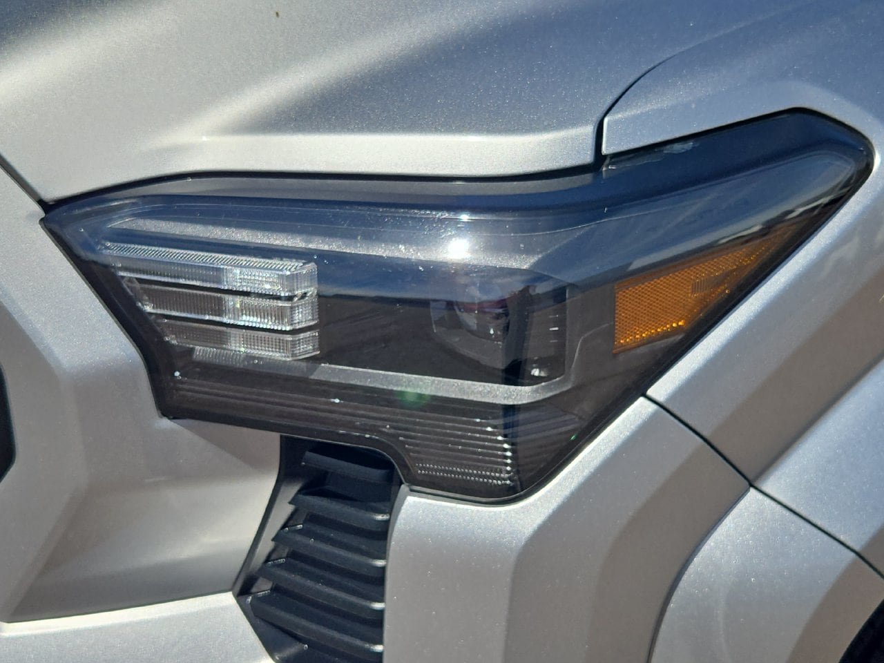 Used 2024 Toyota Tacoma SR5 AWD/4WD image 14