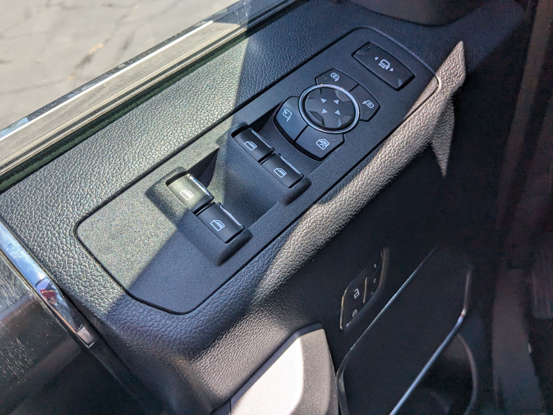 Used 2018 Ford F250 Platinum w/ Platinum Ultimate Package AWD/4WD image 15