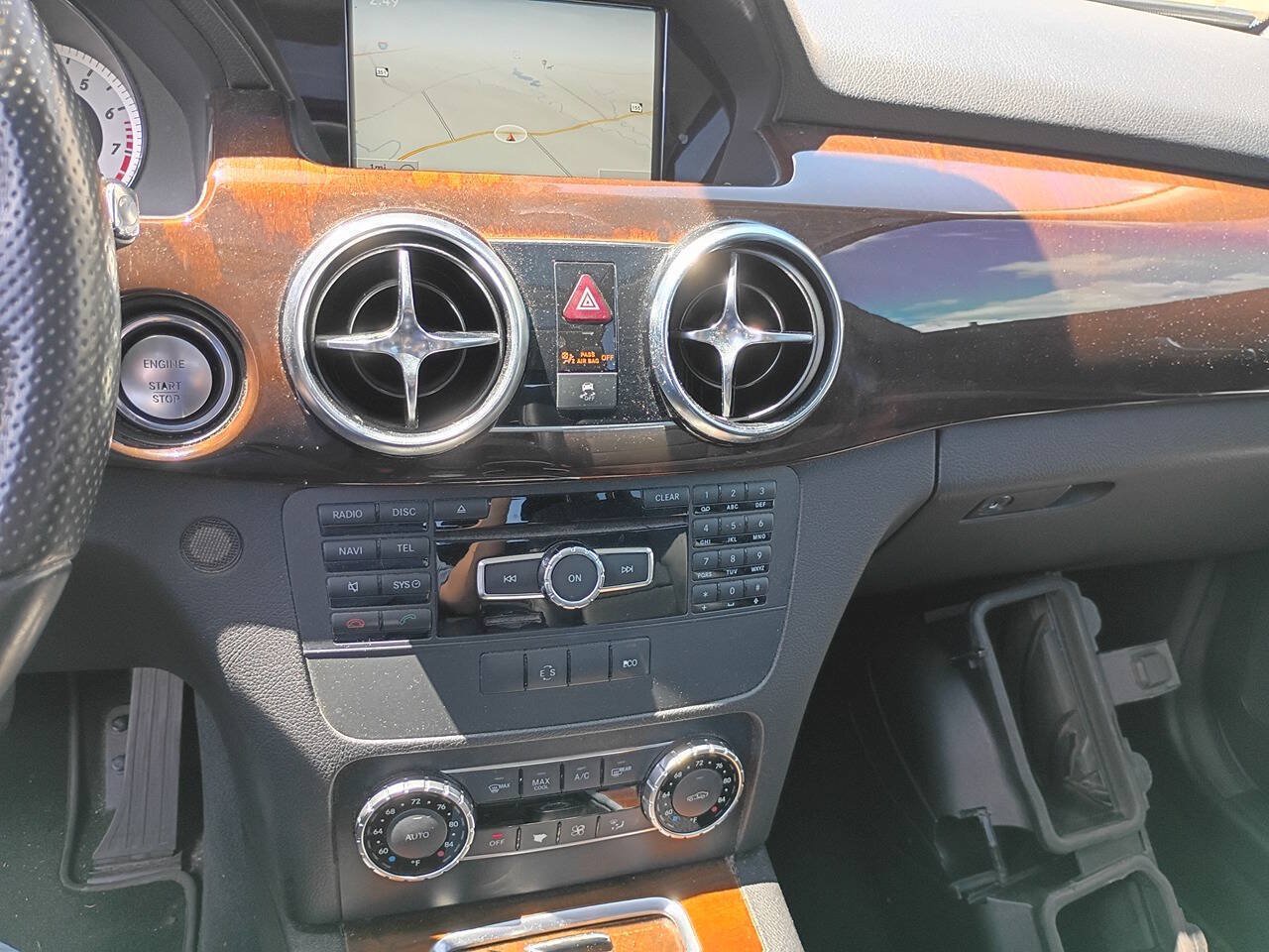Used 2015 Mercedes-Benz GLK 350 4MATIC image 13