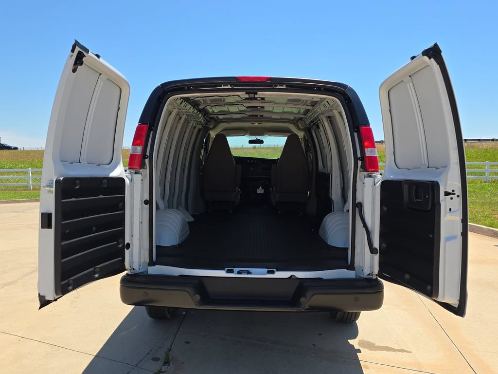 New 2026 GMC Savana 2500 w/ Driver Convenience Package RWD image 13