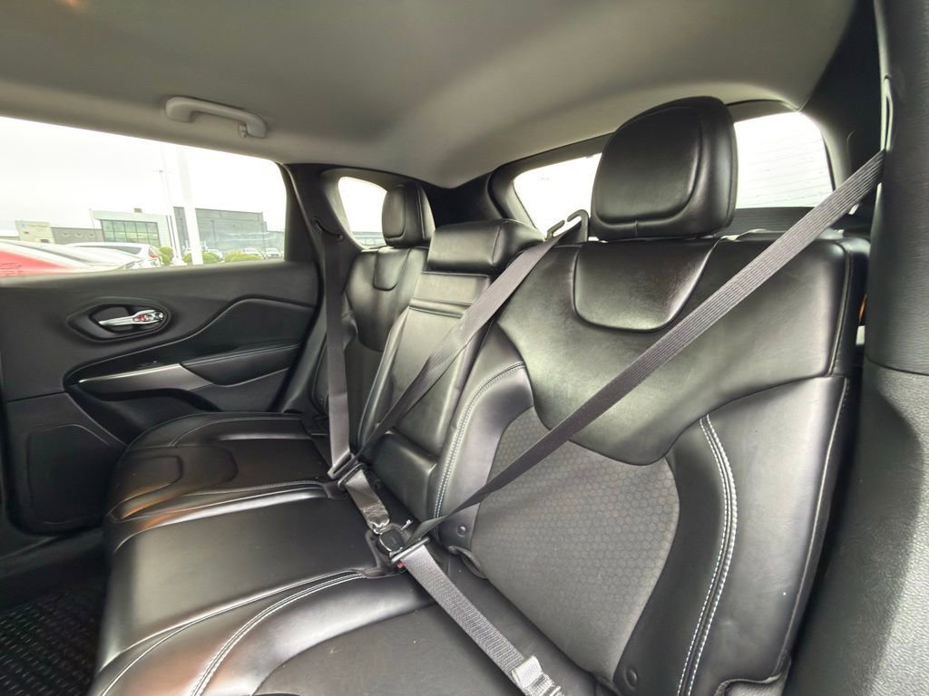 Used 2019 Jeep Cherokee Latitude Plus w/ Cold Weather Group image 26