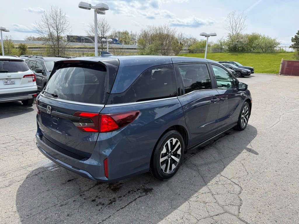 Certified 2026 Honda Odyssey EX-L image 3