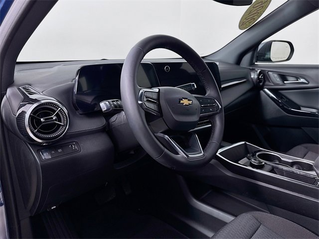 Used 2026 Chevrolet Equinox LT image 9