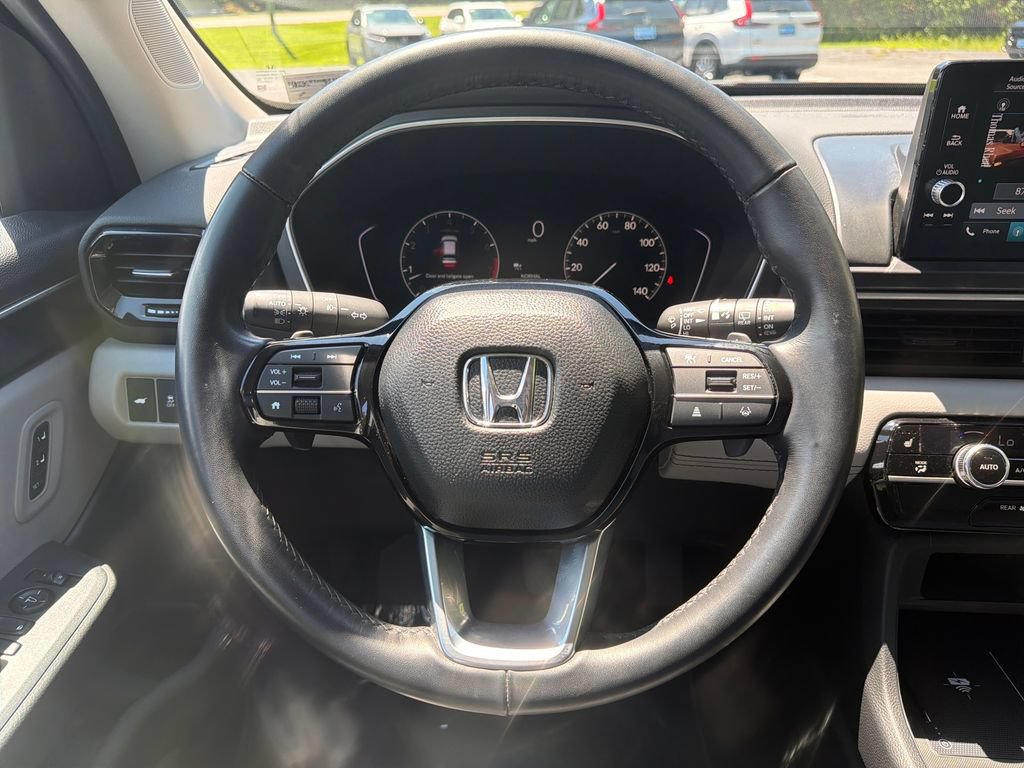 Used 2025 Honda Pilot EX-L image 26