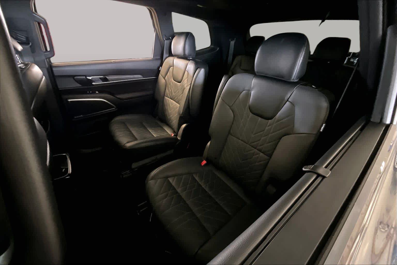 Used 2023 Kia Telluride SX Prestige X-Pro AWD/4WD image 19
