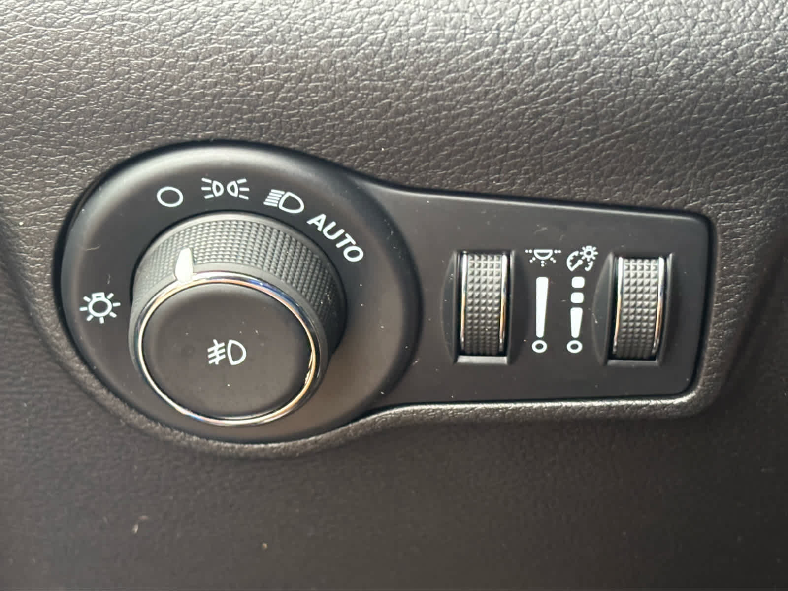 Used 2024 Jeep Compass Limited AWD/4WD image 20