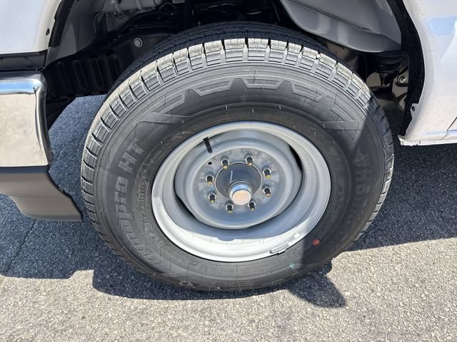 New 2026 Ford E-350 and Econoline 350 Super Duty w/ Power Equipment Group RWD image 13