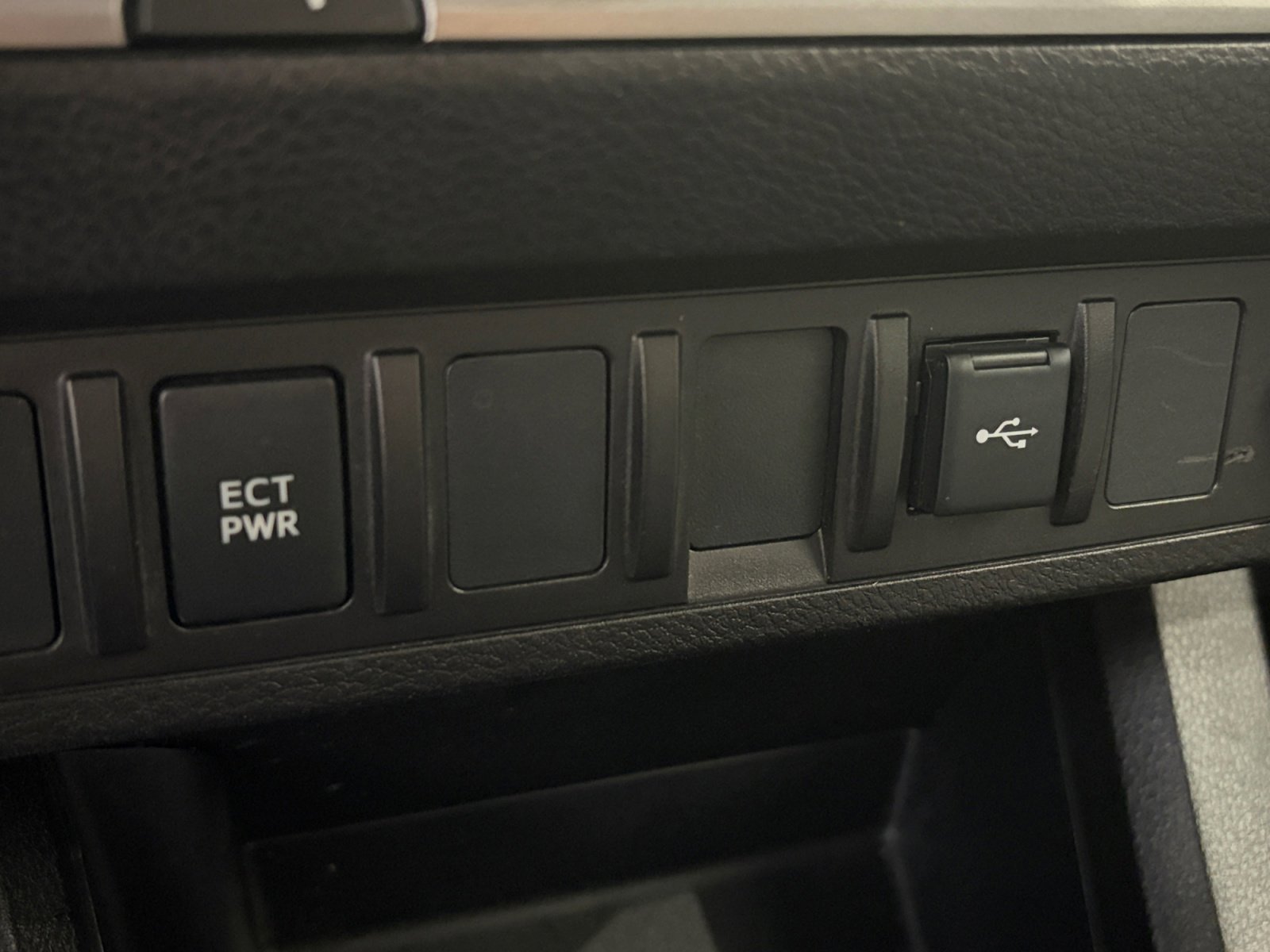 Used 2021 Toyota Tacoma SR RWD image 20