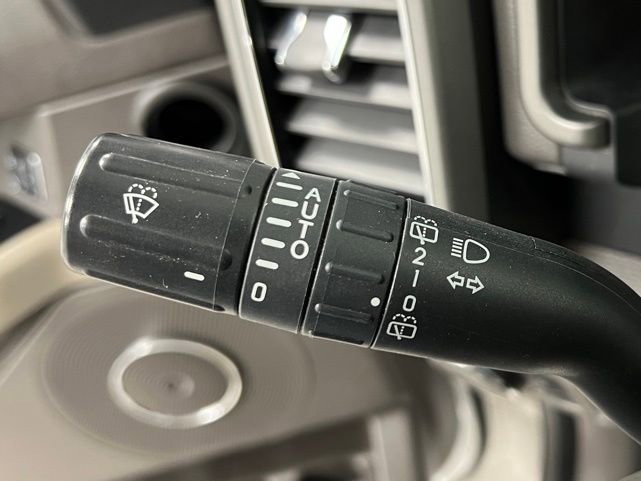 Used 2018 Ford Expedition Max XLT w/ Equipment Group 202A AWD/4WD image 31