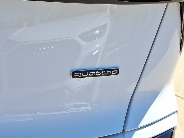 New 2026 Audi Q3 quattro 2.0T AWD/4WD image 21
