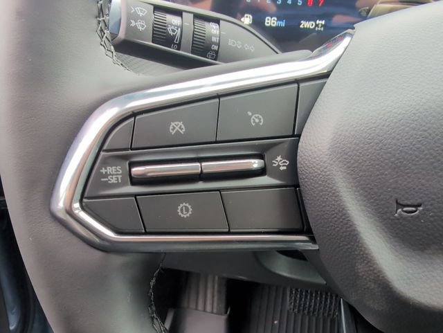 New 2026 Chevrolet Equinox LT w/ Convenience Package II image 17