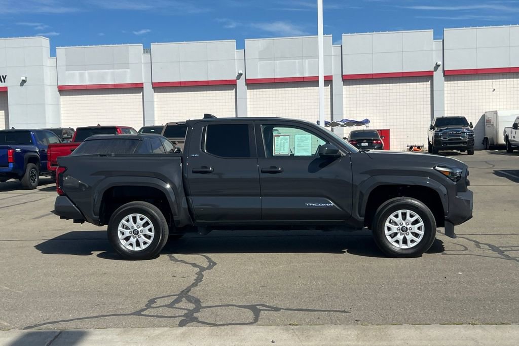 Certified 2024 Toyota Tacoma SR5 image 3