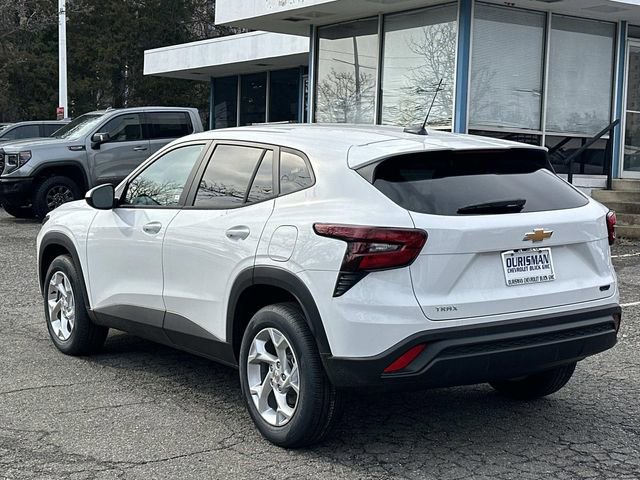 New 2026 Chevrolet Trax LS w/ LS Convenience Package image 4