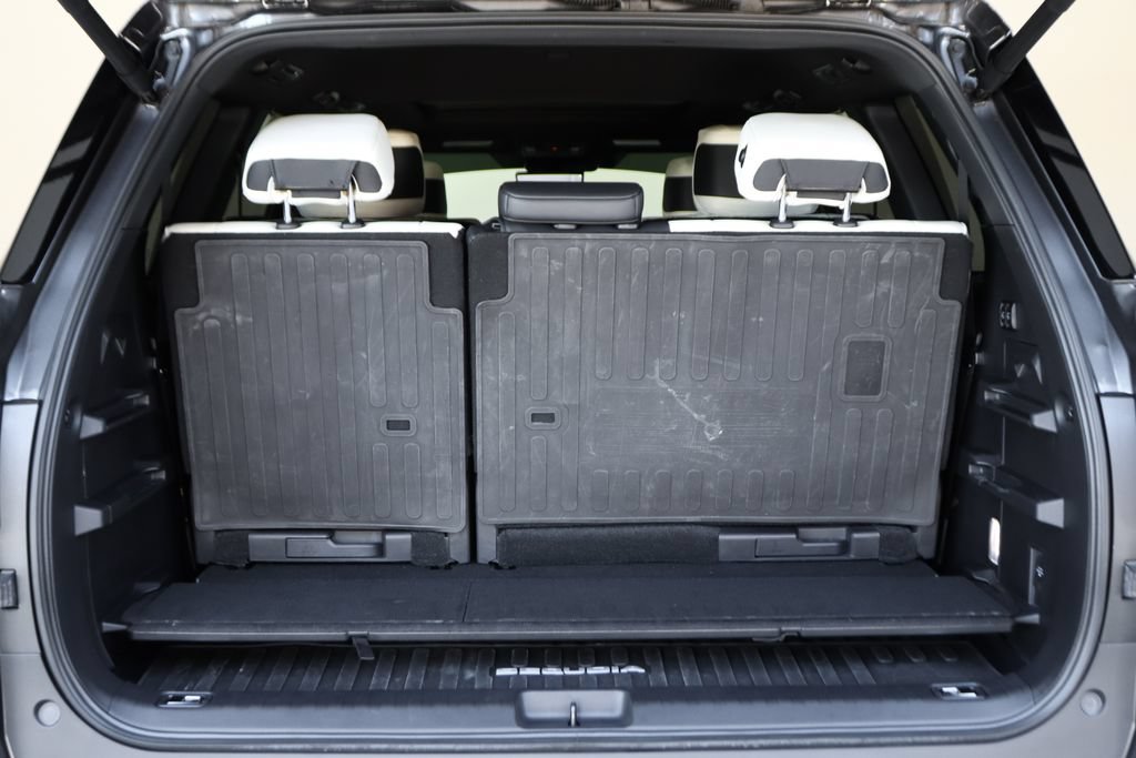 Used 2024 Toyota Sequoia Capstone AWD/4WD image 10