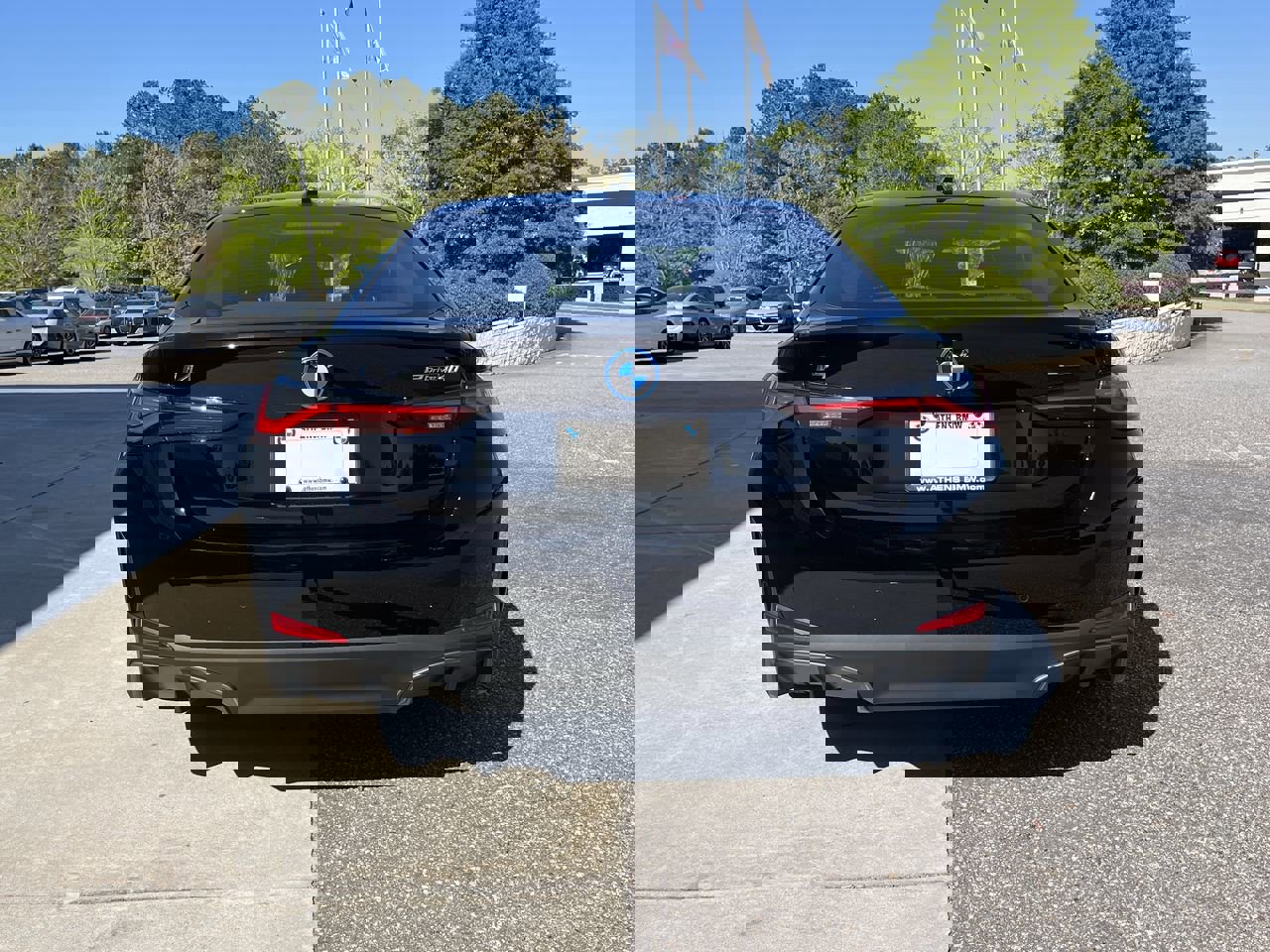 Used 2025 BMW i4 eDrive40 w/ Parking Assistance Package image 7