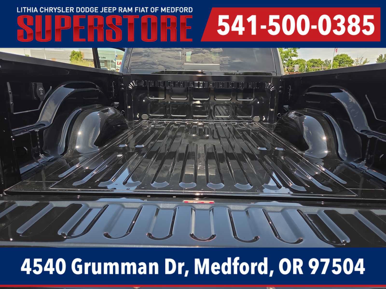 New 2026 RAM 3500 Laramie AWD/4WD image 27