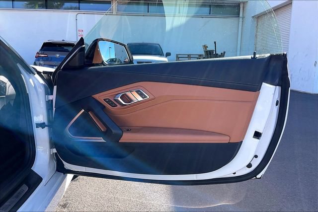Used 2023 BMW Z4 M40i w/ Premium Package RWD image 23