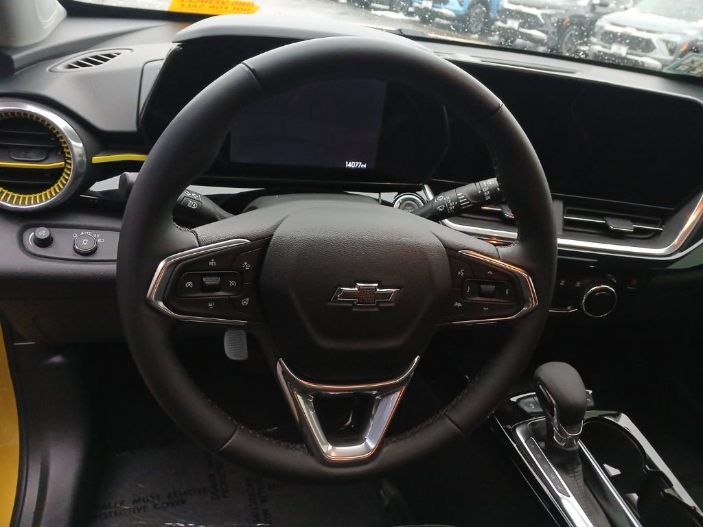 Used 2024 Chevrolet Trax ACTIV w/ Sunroof Package image 17