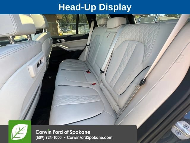 Used 2022 BMW X5 xDrive40i AWD/4WD image 10