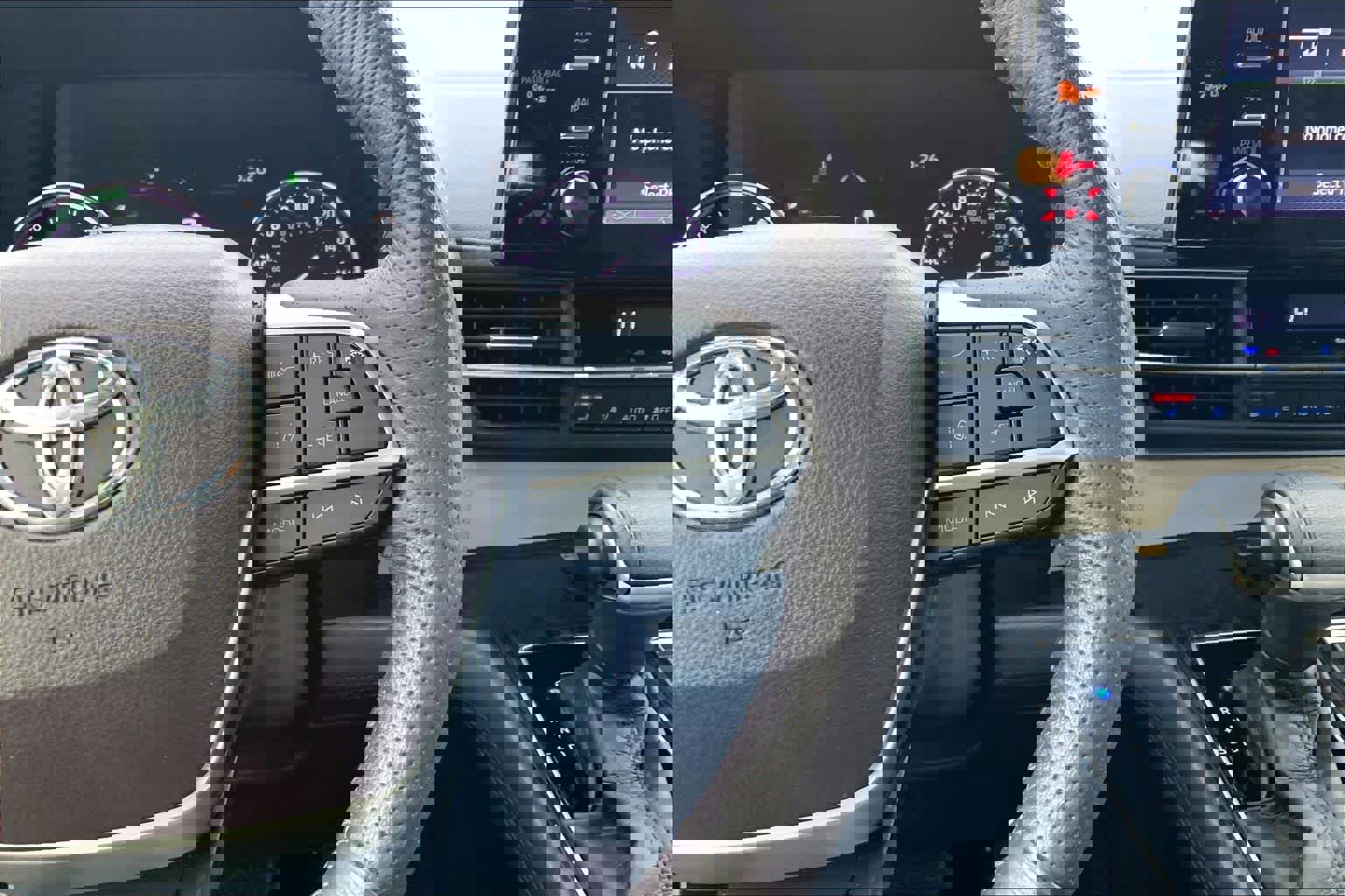 Certified 2021 Toyota Sienna Platinum image 47