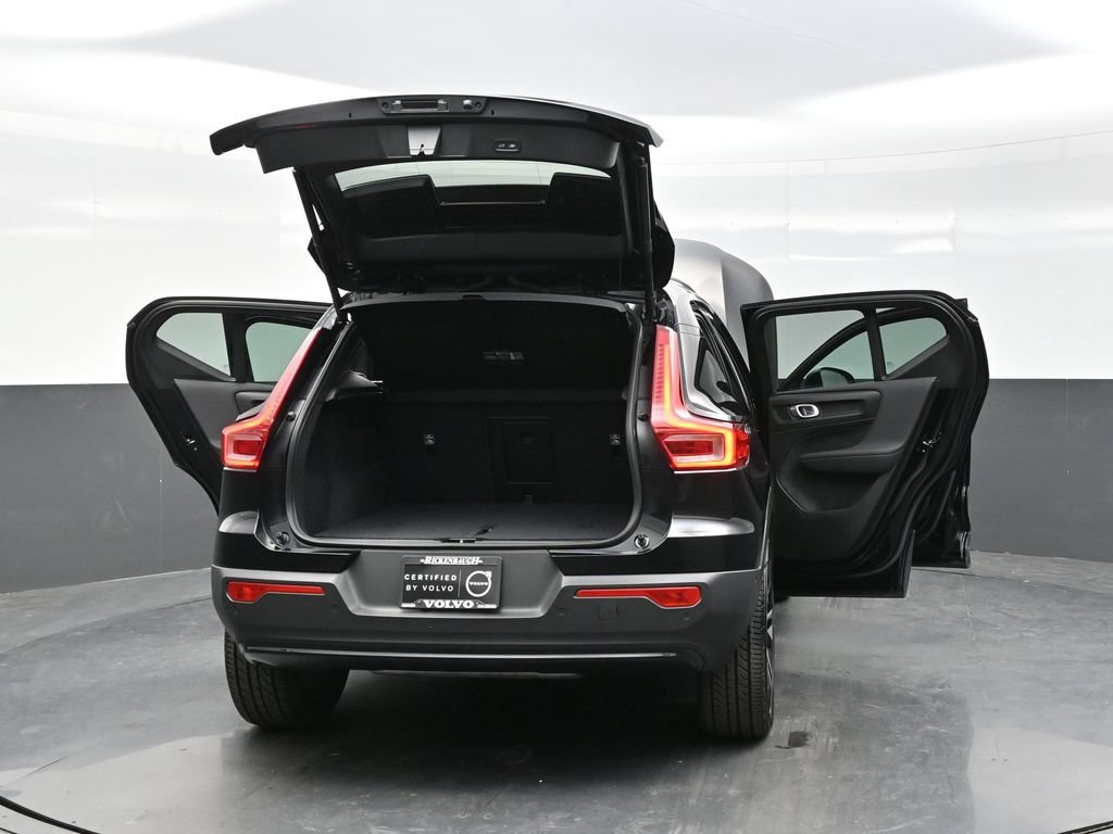 Used 2024 Volvo XC40 B5 Plus w/ Protection Package Premier AWD/4WD image 44